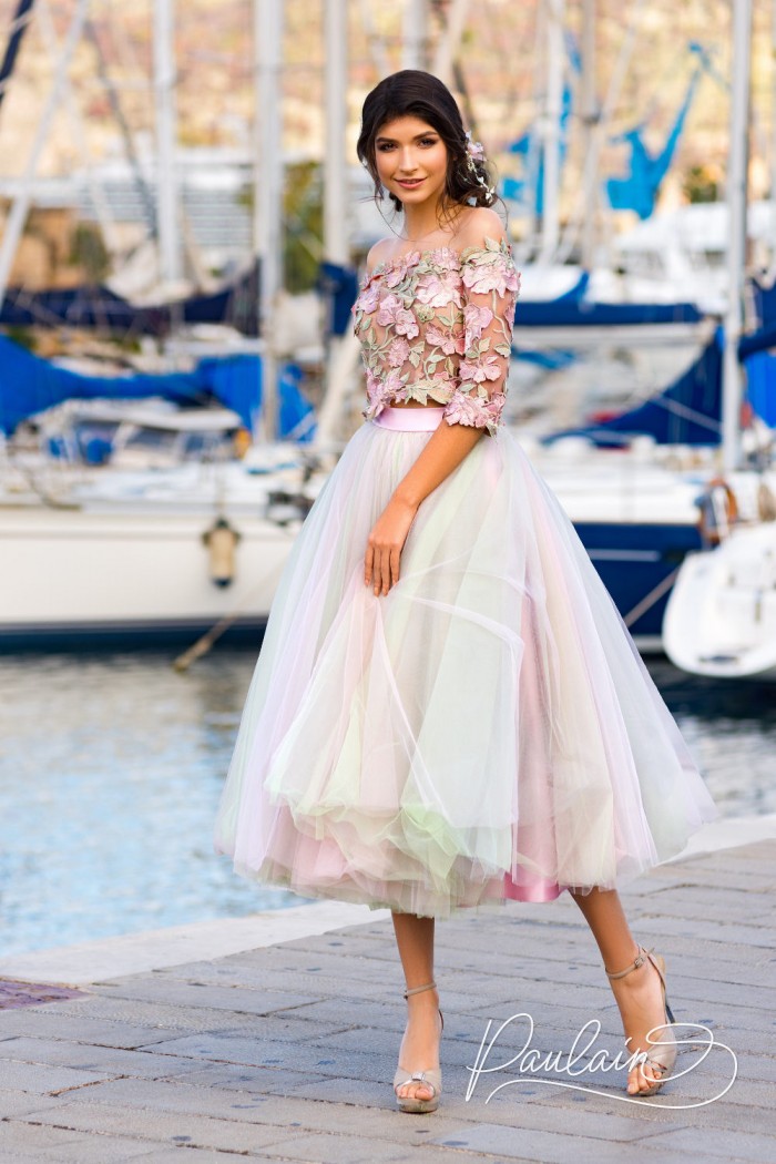 Delicate evening dress with an airy skirt - DOMINICAN | Paulain