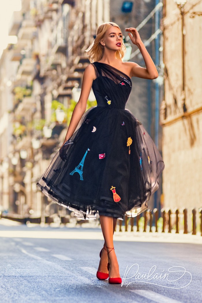 Designer fit and flare midi lenght dress decorated with bright embroidery - PARIS | Paulain