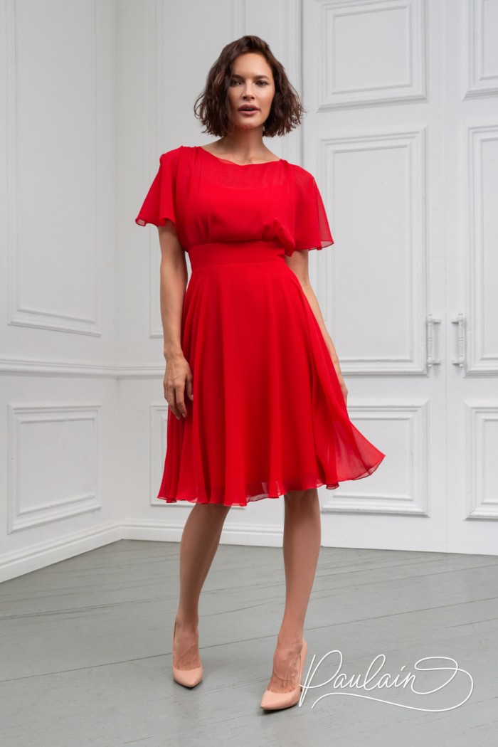 A cocktail dress made of weightless fabric with a skirt just below the knee - LETTA Classic | Paulain