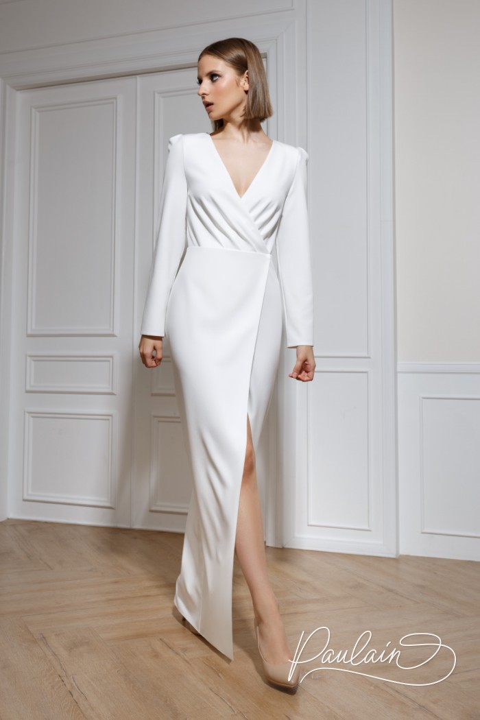 Elegant straight silhouette wedding dress with sleeves and a seductive slit- HOLLY | Paulain