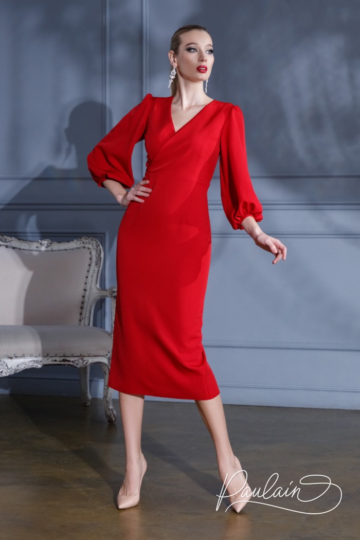 Beautiful red midi length dress with a chic neckline and a small slit at the back - LINDSAY | Paulain