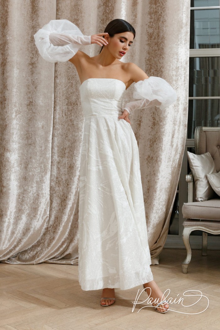 White dress with soft bodice and flared skirt plus detachable puff sleeves- MACKENZIE | Paulain