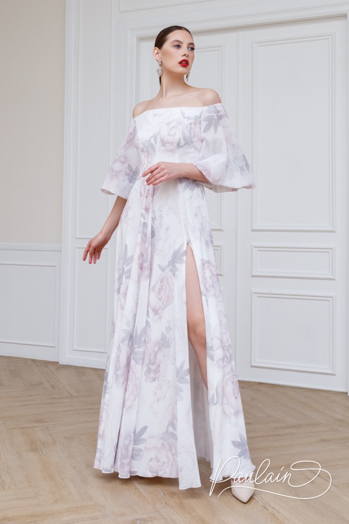Evening dress with open shoulders of tender color with a slit along the leg and long sleeves - PIONA | Paulain